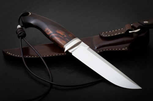 dark brwon hunting handmade knife